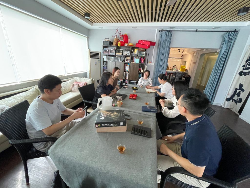 探索“沉浸式課堂”新模式:“紅色劇本殺”主題黨日活動(dòng).jpg